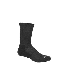 Load image into Gallery viewer, Conquer Light Weight 9" Crew Sock