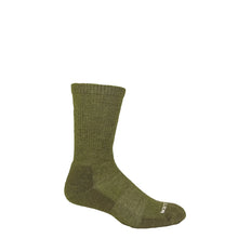 Load image into Gallery viewer, Conquer Light Weight 9" Crew Sock